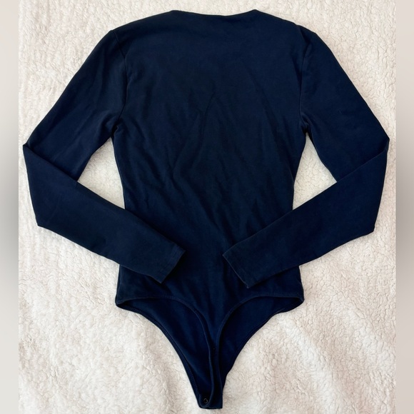 Abercrombie & Fitch Long Sleeve Seamless Crew Bodysuit - Picture 7 of 12